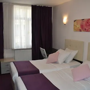 Meribel 3*, Saint-Josse-ten-Noode Бельгия
