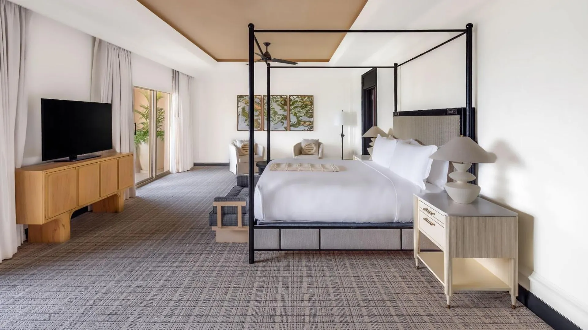 The Ritz-Carlton, Grand Cayman Hotel Seven Mile Beach